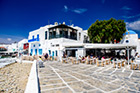 Mykonos. Restauracja na nabrzeżu Little Venice. - foto: wnieznane.pl