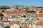 Lizbona. Zamek św. Jerzego. Widok na miasto. - foto: wnieznane.pl