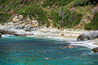 Kalabria. Wspaniałe górzyste wybrzeże Capo Vaticano. - foto: wnieznane.pl