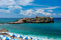 Kalabria. Malownicza plaża z fanstastyczną wodą w Riaci. - foto: wnieznane.pl Kalabria. Malownicza plaża z fanstastyczną wodą w Riaci. - foto: wnieznane.pl