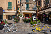 Kalabria. Malownicze centrum słynnej miejscowości Tropea. - foto: wnieznane.pl