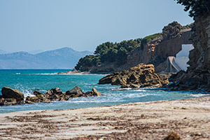 Kos. Plaża Kouros na północnym wybrzeżu. - foto: wnieznane.pl