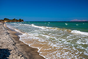 Kos. Plaża Troulos na północnym wybrzeżu niedaleko Mastichari. - foto: wnieznane.pl