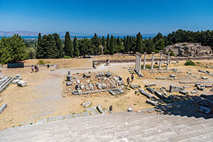 Kos. Ruiny starożytnego Asklepiejonu położone są na kilku tarasach. - foto: wnieznane.pl