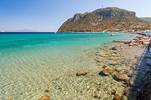 Kos. Wspaniały kolor wody w Kamari-Kefalos. - foto: wnieznane.pl