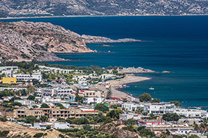 Kos. Widok na Kamari-Kefalos i Agios Stefanos. - foto: wnieznane.pl